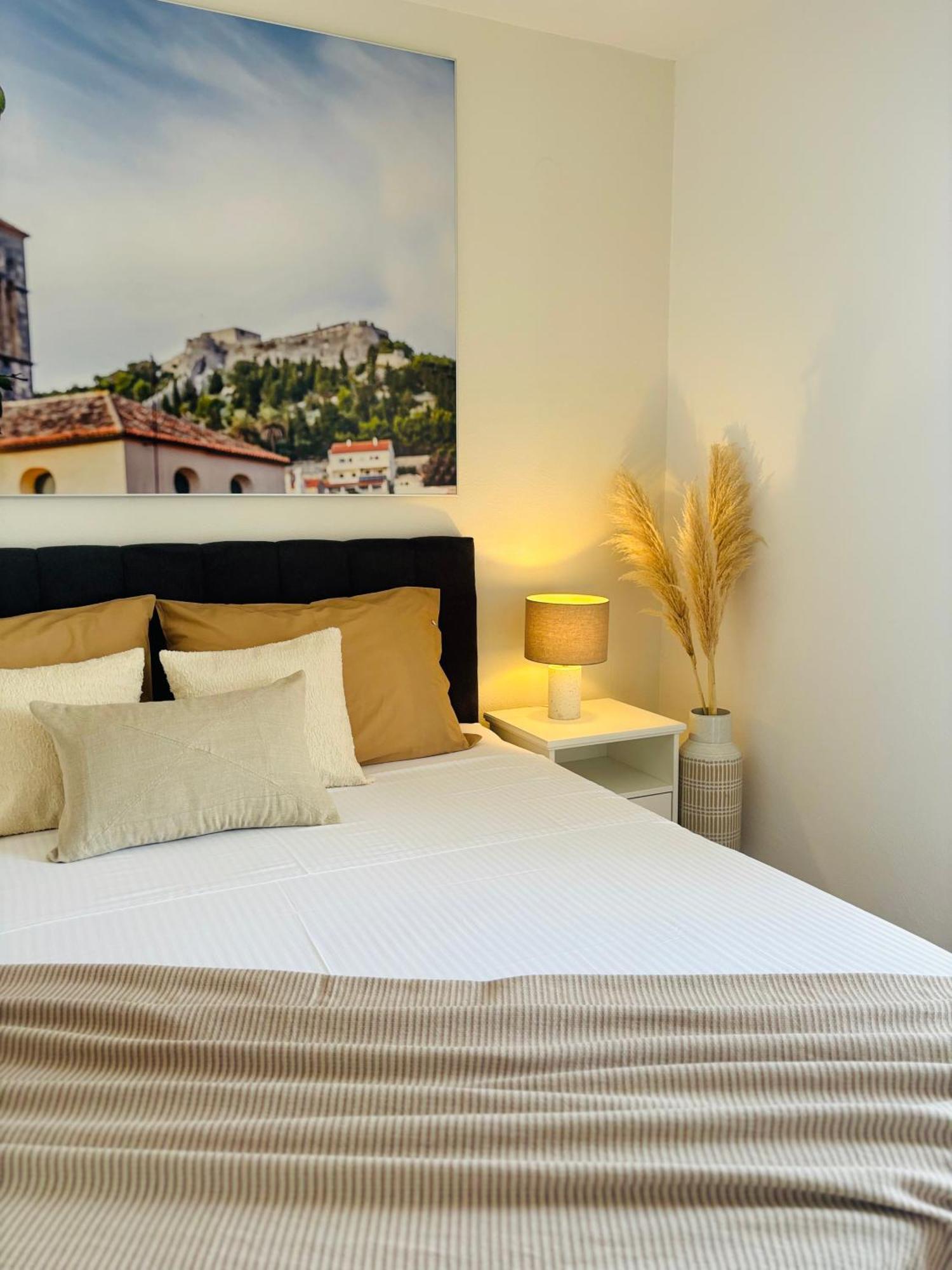 Apartments Sunny Elza Хвар Экстерьер фото