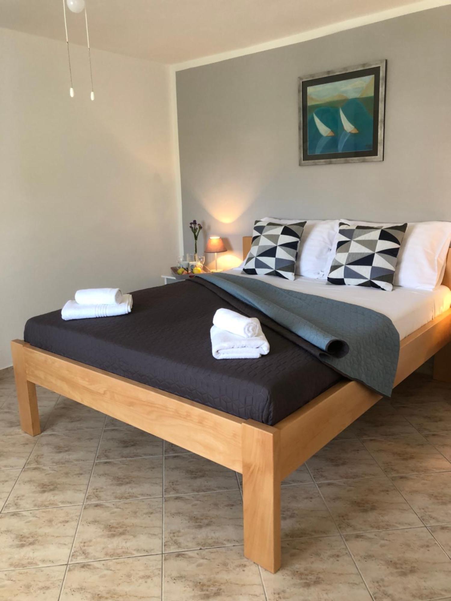 Apartments Sunny Elza Хвар Экстерьер фото